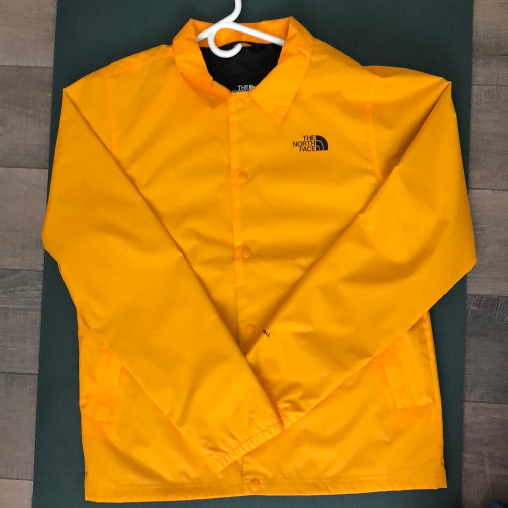 The North Face Coach Wind Jacket NEW.